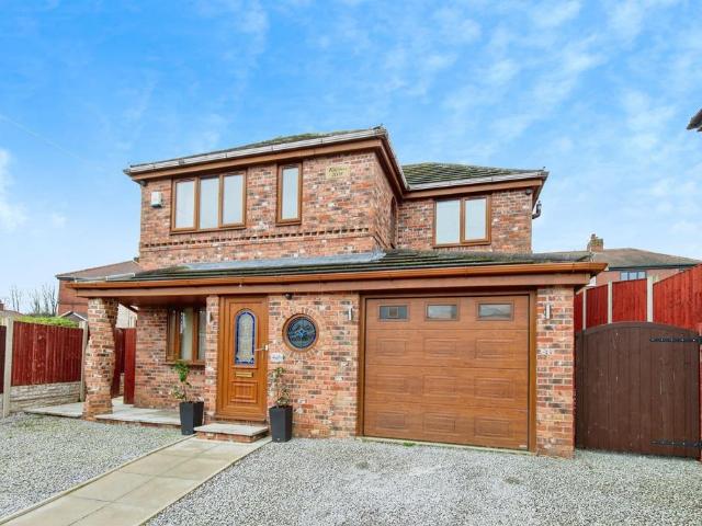3 bedroom detached house for sale