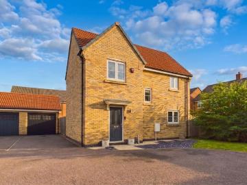 3 bedroom detached house for sale
