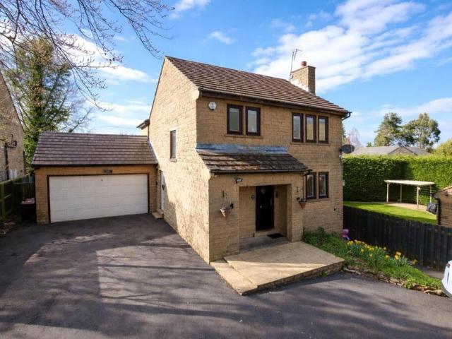 3 bedroom detached house for sale