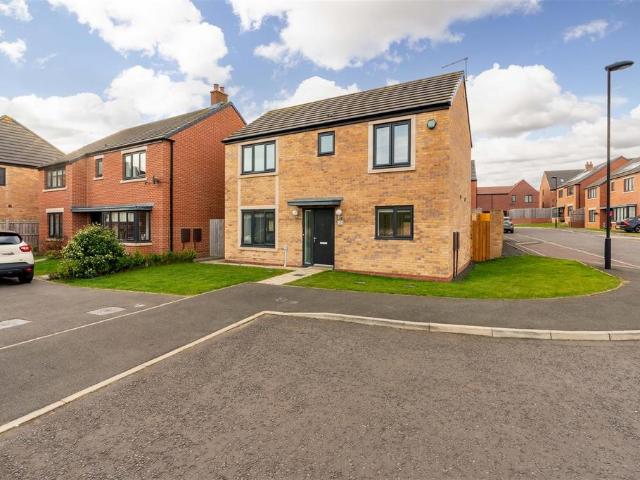 3 bedroom detached house for sale