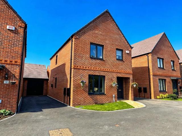 3 bedroom detached house for sale