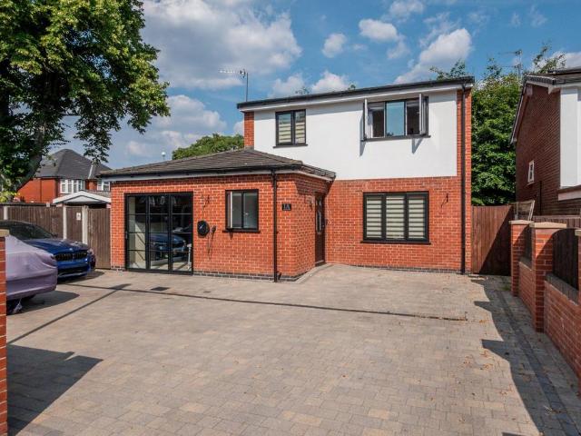 3 bedroom detached house for sale