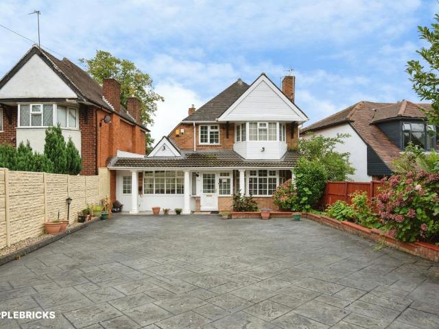 3 bedroom detached house for sale