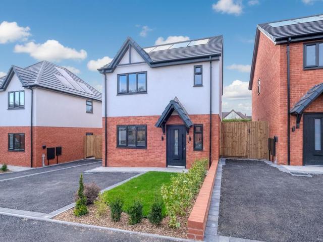 3 bedroom detached house for sale