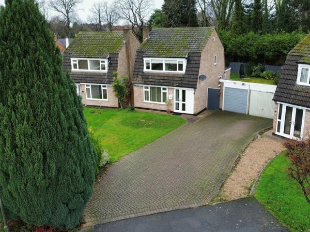 3 bedroom detached house for sale