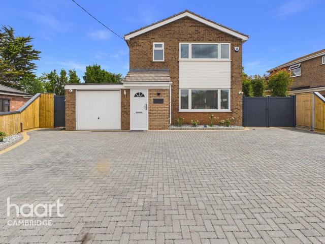 3 bedroom detached house for sale