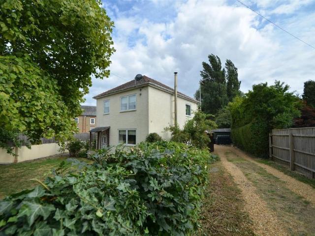 3 bedroom detached house for sale