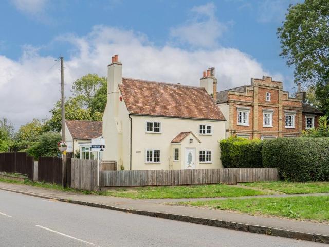 3 bedroom detached house for sale