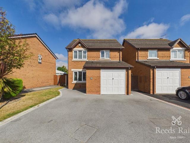 3 bedroom detached house for sale