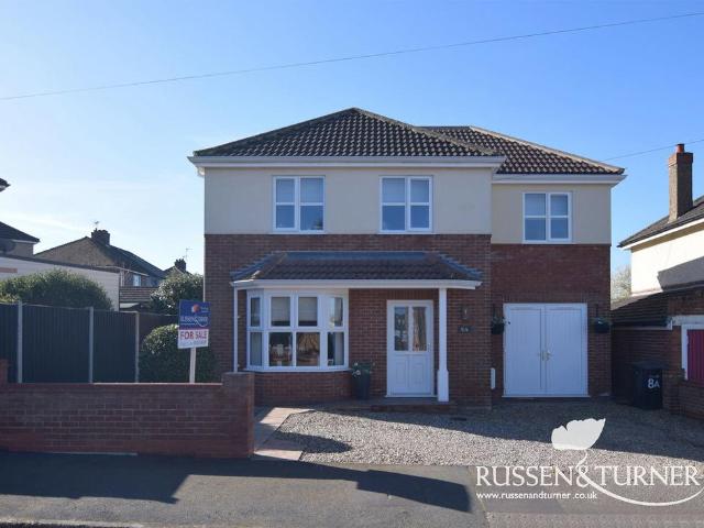 3 bedroom detached house for sale