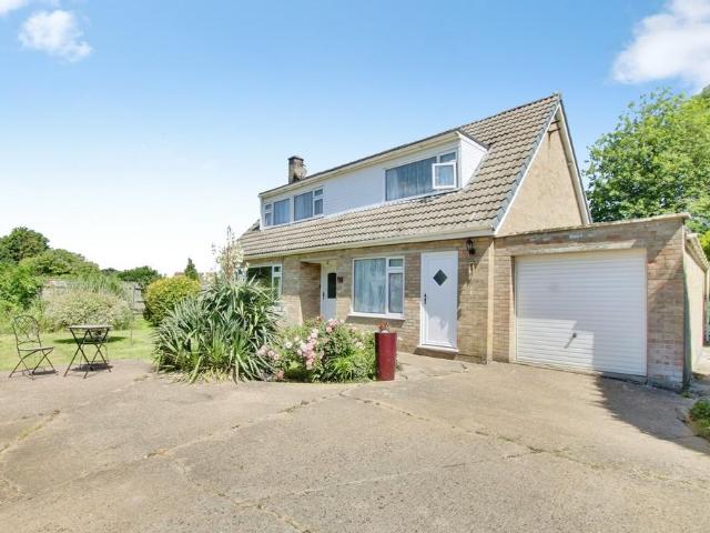3 bedroom detached house for sale
