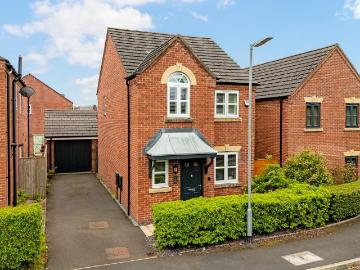3 bedroom detached house for sale
