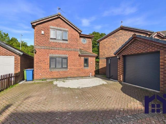 3 bedroom detached house for sale