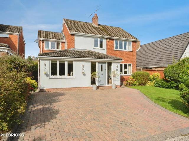 3 bedroom detached house for sale
