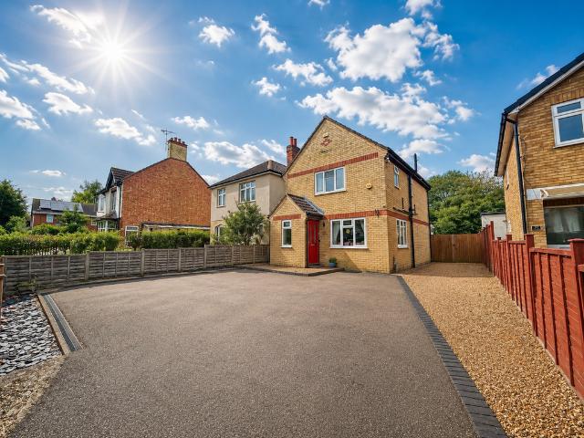3 bedroom detached house for sale