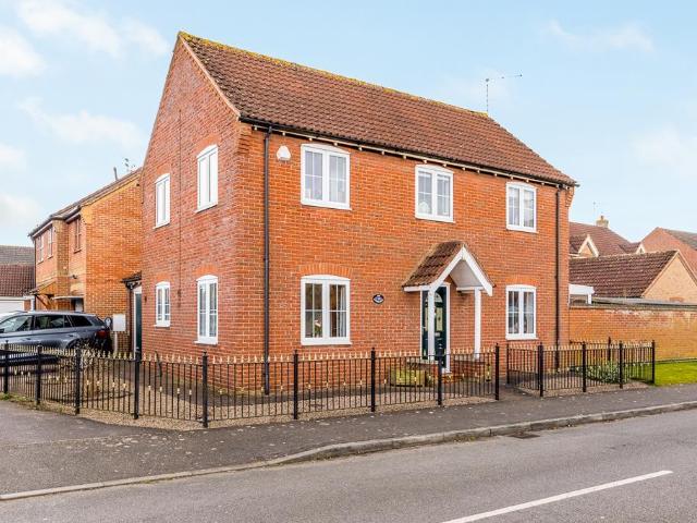 3 bedroom detached house for sale