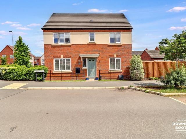 3 bedroom detached house for sale
