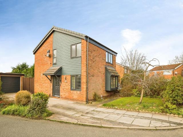 3 bedroom detached house for sale