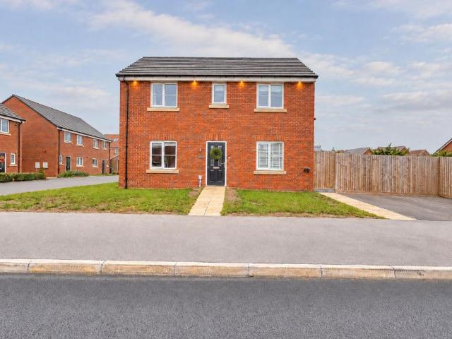 3 bedroom detached house for sale
