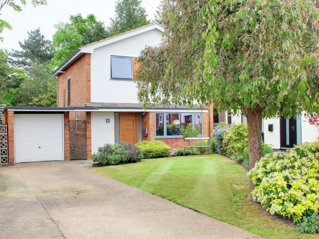 3 bedroom detached house for sale