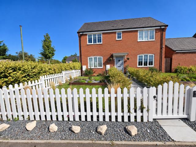 3 bedroom detached house for sale