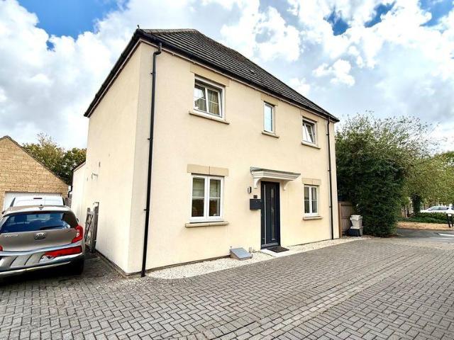 3 bedroom detached house for sale
