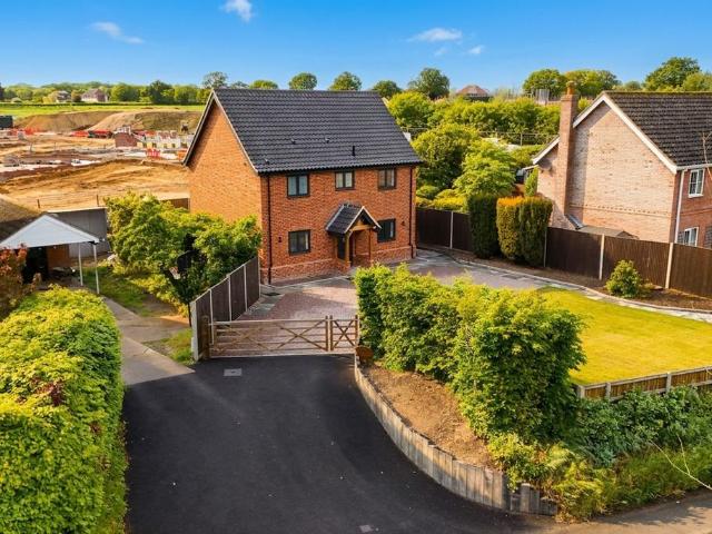3 bedroom detached house for sale
