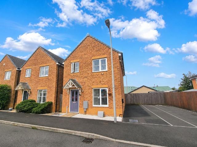 3 bedroom detached house for sale