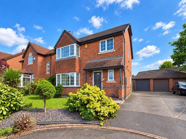 3 bedroom detached house for sale