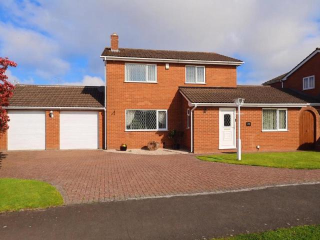 3 bedroom detached house for sale