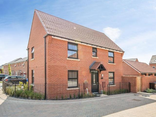 3 bedroom detached house for sale