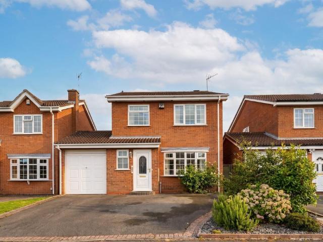 3 bedroom detached house for sale