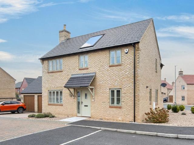 3 bedroom detached house for sale