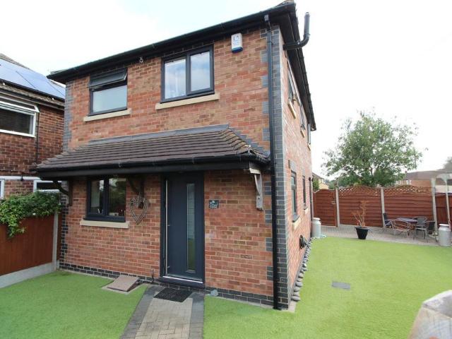 3 bedroom detached house for sale