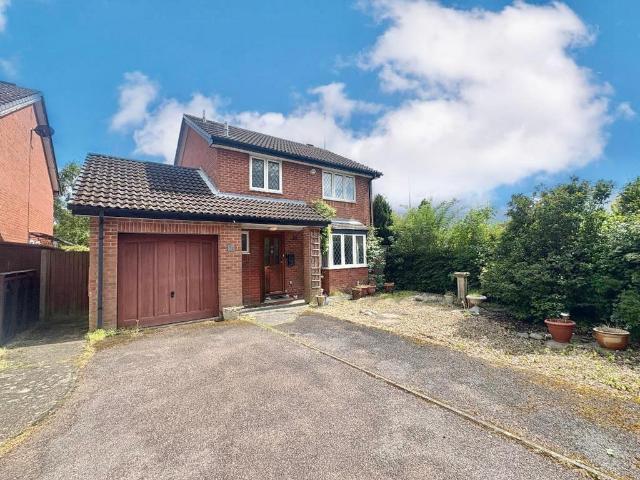 3 bedroom detached house for sale