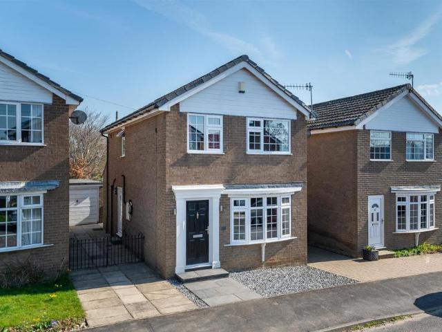 3 bedroom detached house for sale