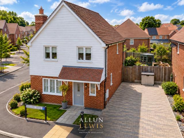 3 bedroom detached house for sale