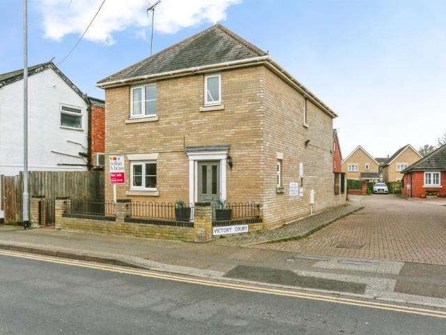 3 bedroom detached house for sale