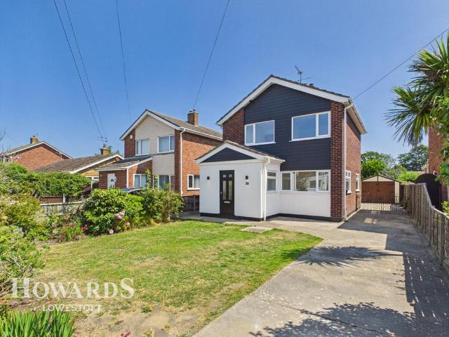 3 bedroom detached house for sale