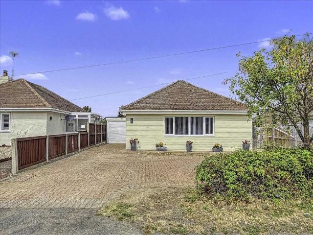 3 bedroom bungalow for sale