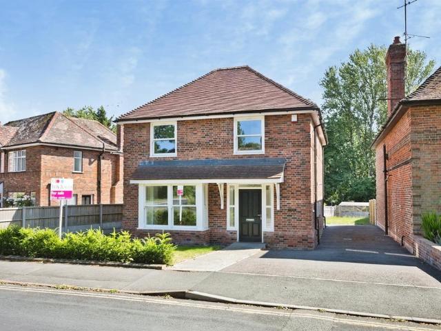 3 bedroom detached house for sale