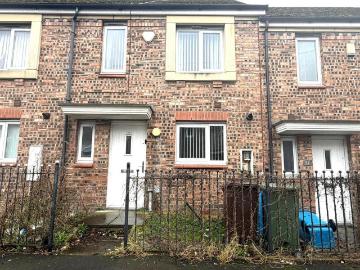 3 bedroom terraced house for sale