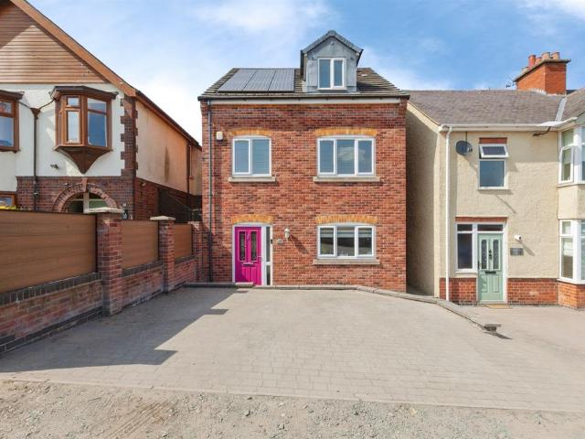 3 bedroom detached house for sale