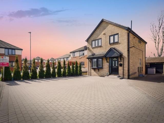 3 bedroom detached house for sale
