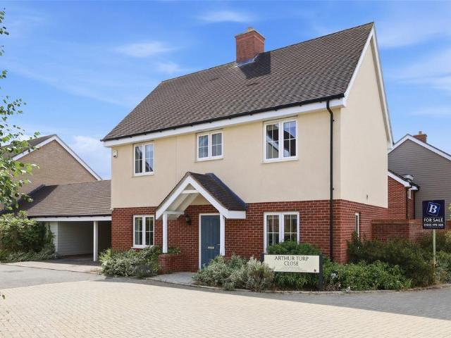 3 bedroom detached house for sale