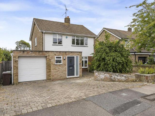 3 bedroom detached house for sale