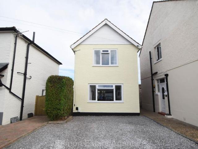 3 bedroom detached house for sale