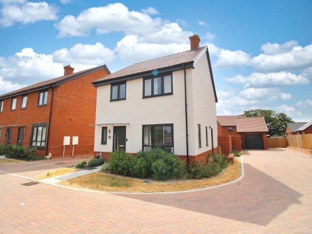 3 bedroom detached house for sale