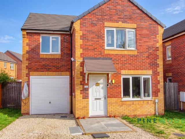 3 bedroom detached house for sale