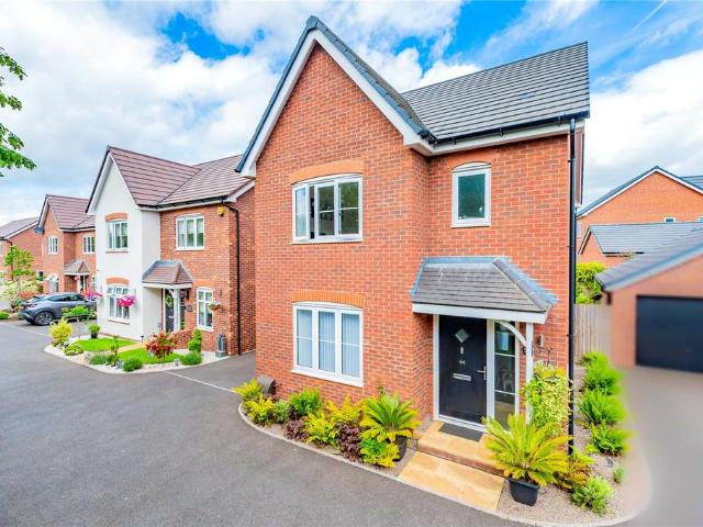 3 bedroom detached house for sale